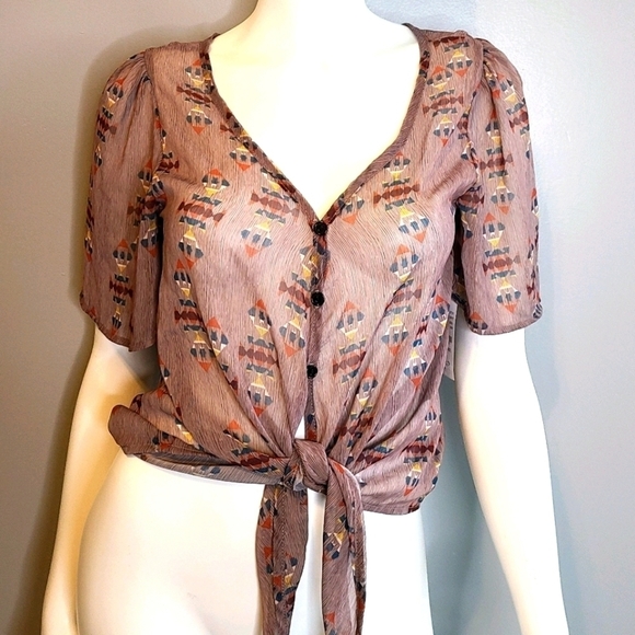 WITH TAGS PACSUN Aztec Print Tie Front Top - Picture 4 of 8